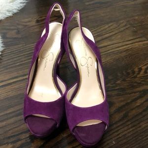Plum Suede platform heels 👠